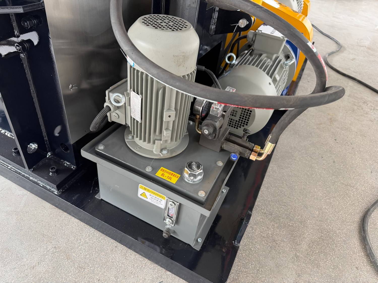 Heated Sigma Kneader with Screw Discharge (6) Heated Sigma Kneader with Screw Discharge (6)