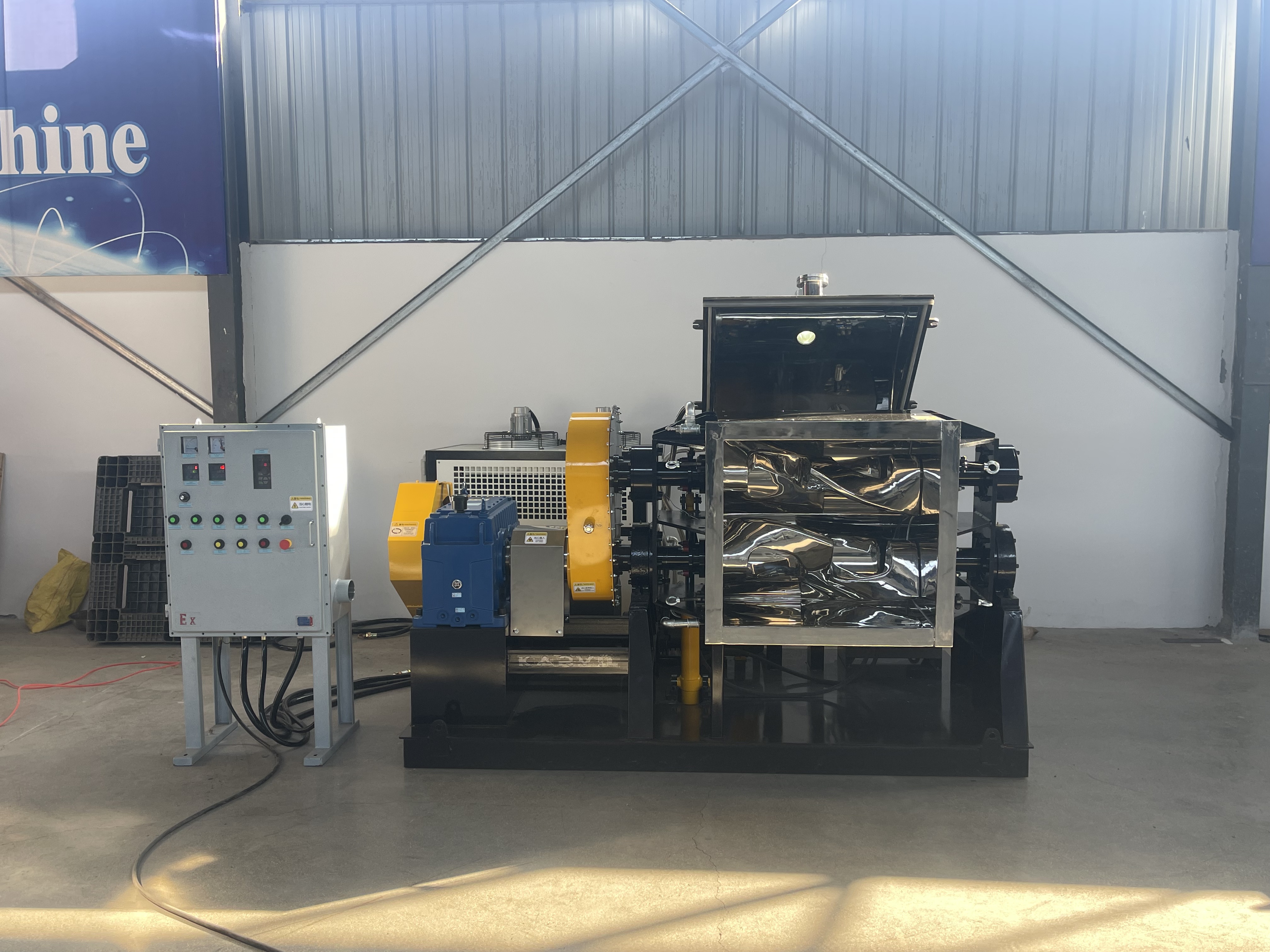 Explosion-Proof-Vacuum-Kneader-Mixer-with Chiller Explosion-Proof-Vacuum-Kneader-Mixer-with Chiller