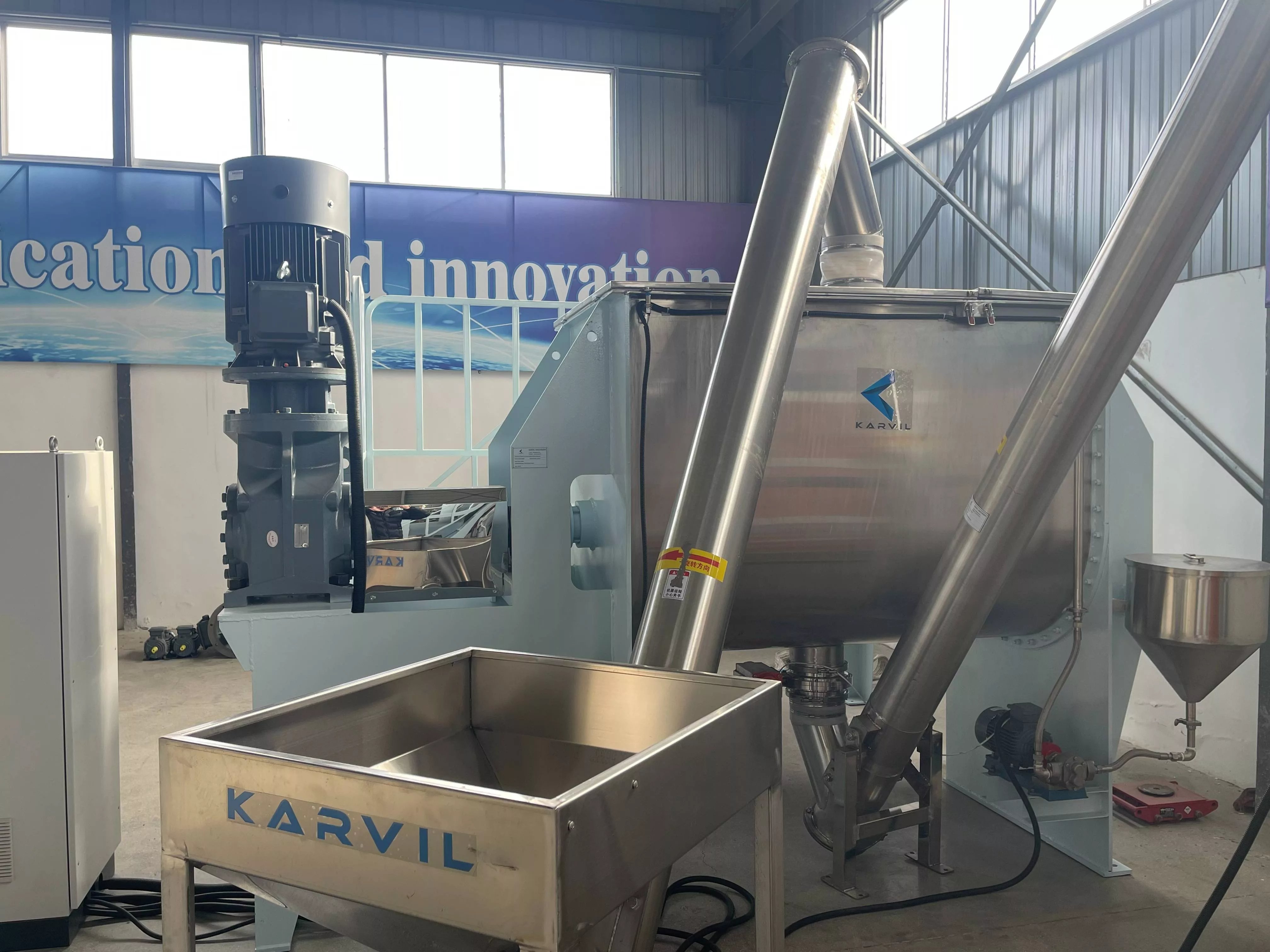 Horizontal Ribbon Mixer with PLC Control System i