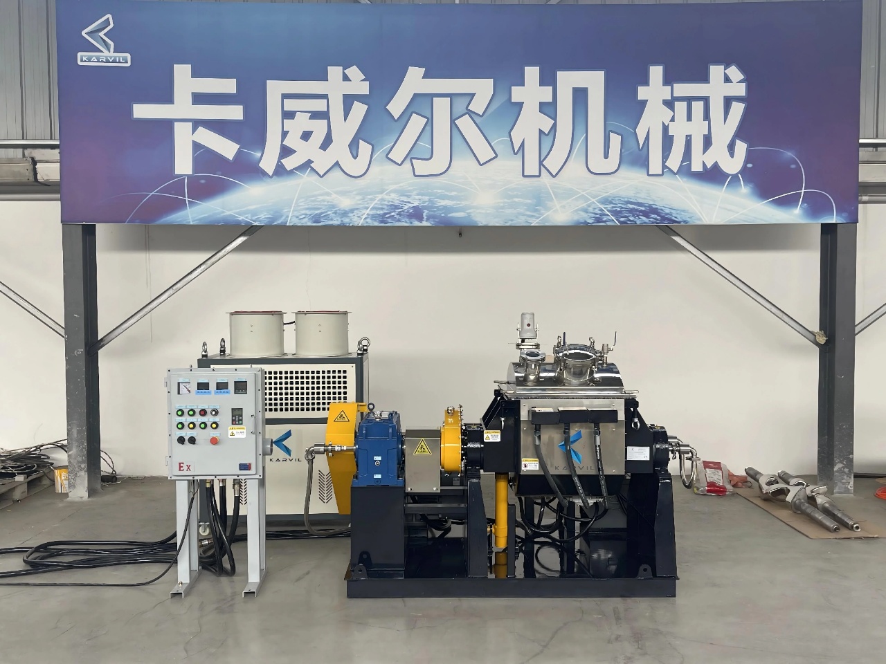 dd1923950063-2006189495_B42d6b1b