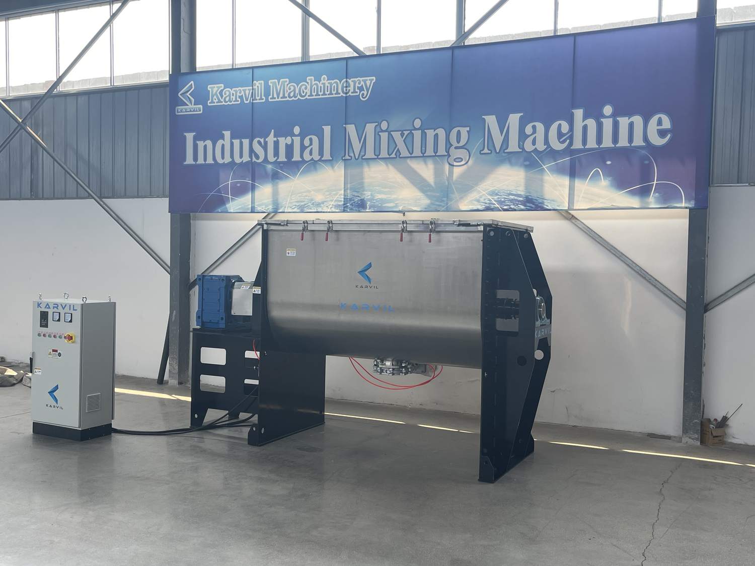 Horizontal-Ribbon-Blender (3).jpg