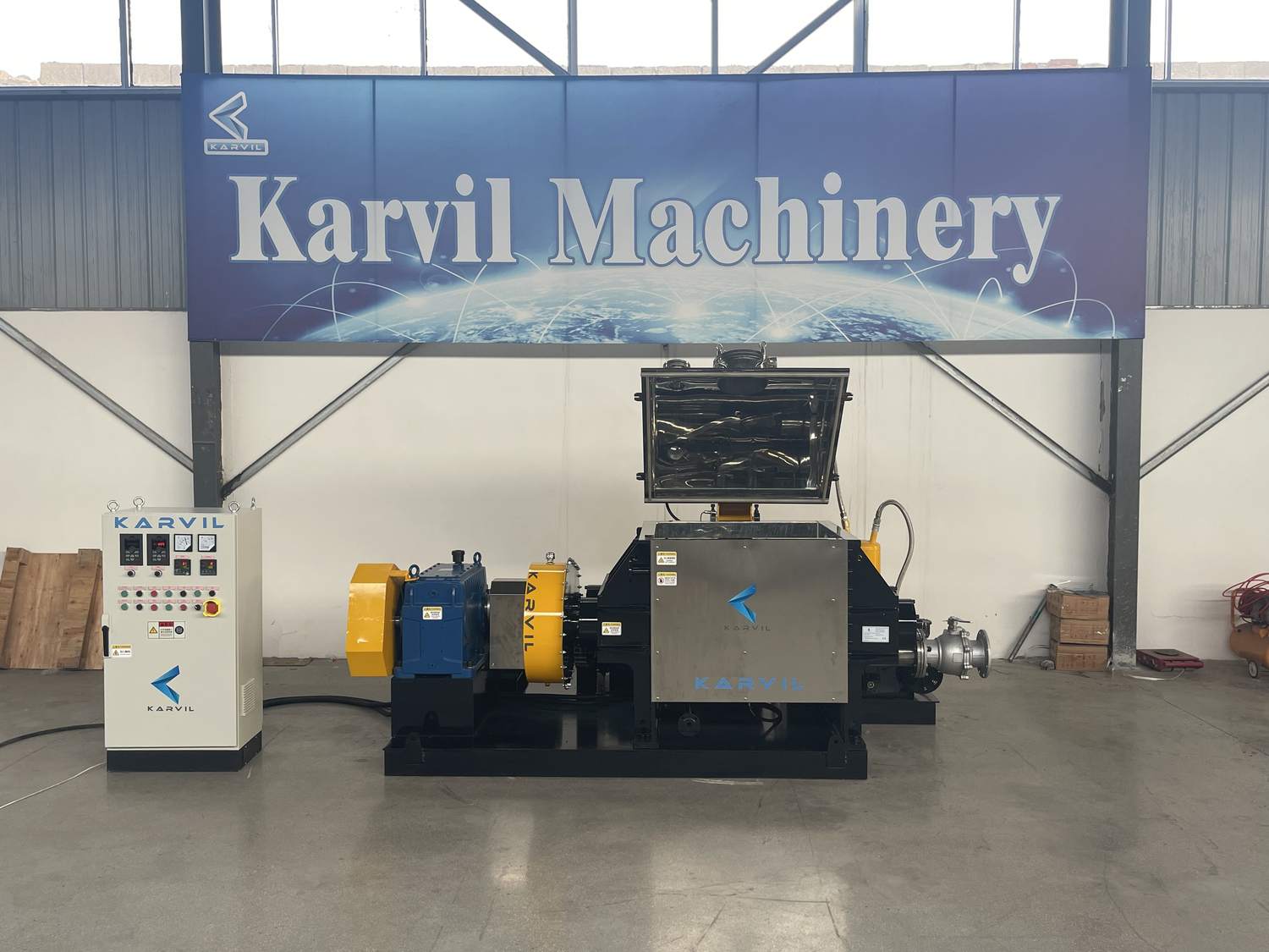 Need Reliable Mixing for Rubber And Solvent Compounds? Discover The 400L Vacuum Sigma Mixer From Karvil Machinery 