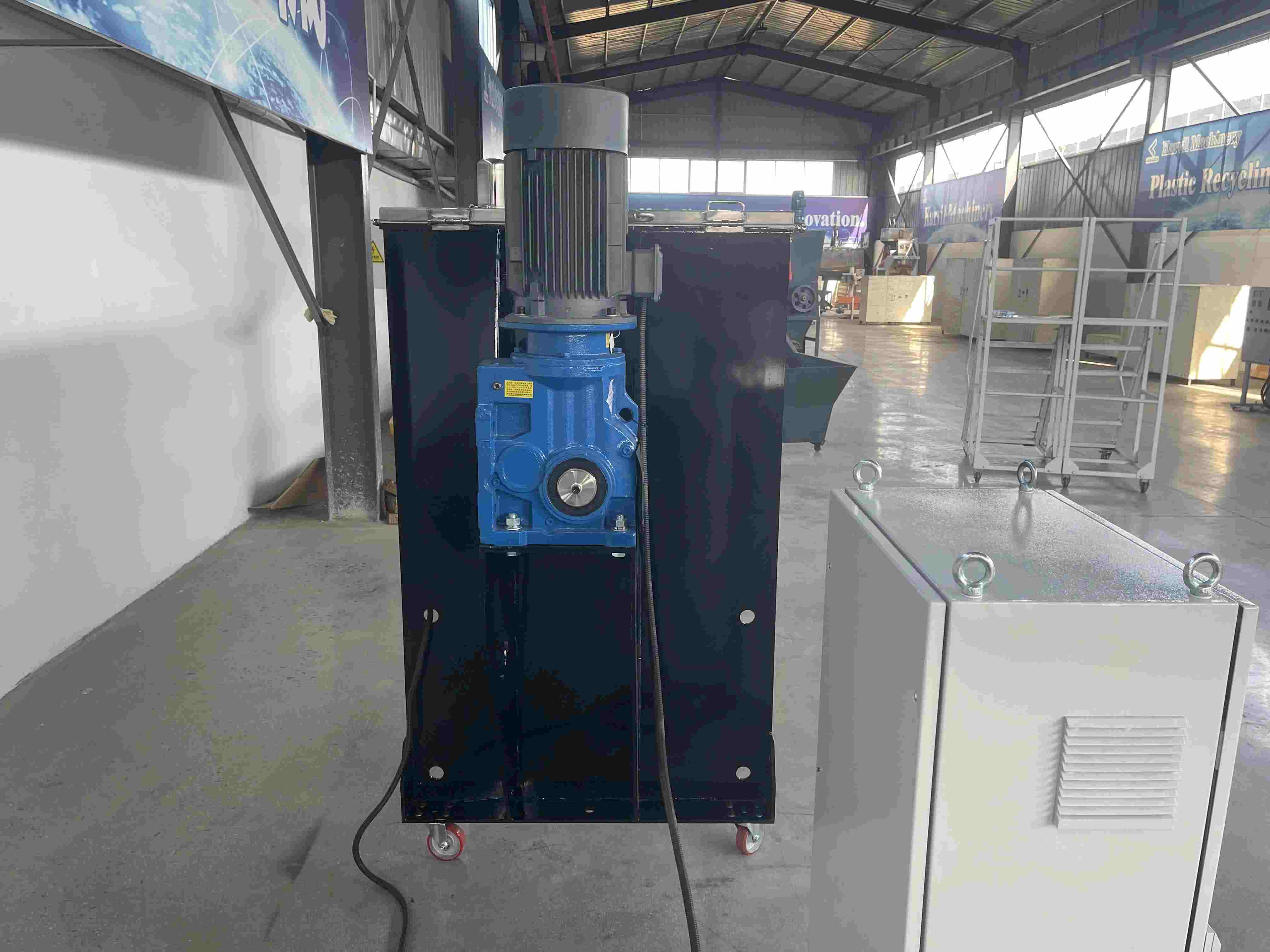 Ribbon Mixer for Powder Blending.jpg