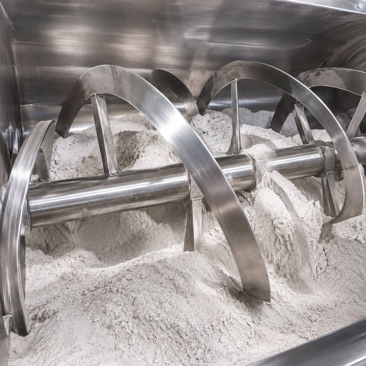 3300L-Industrial- Ribbon -Mixer- for- Mineral- Powder- Blending (3)