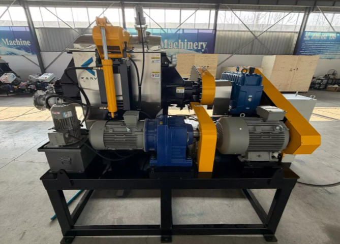 How Can You Reduce Material Residue When Mixing High-Viscosity Epoxy Putty