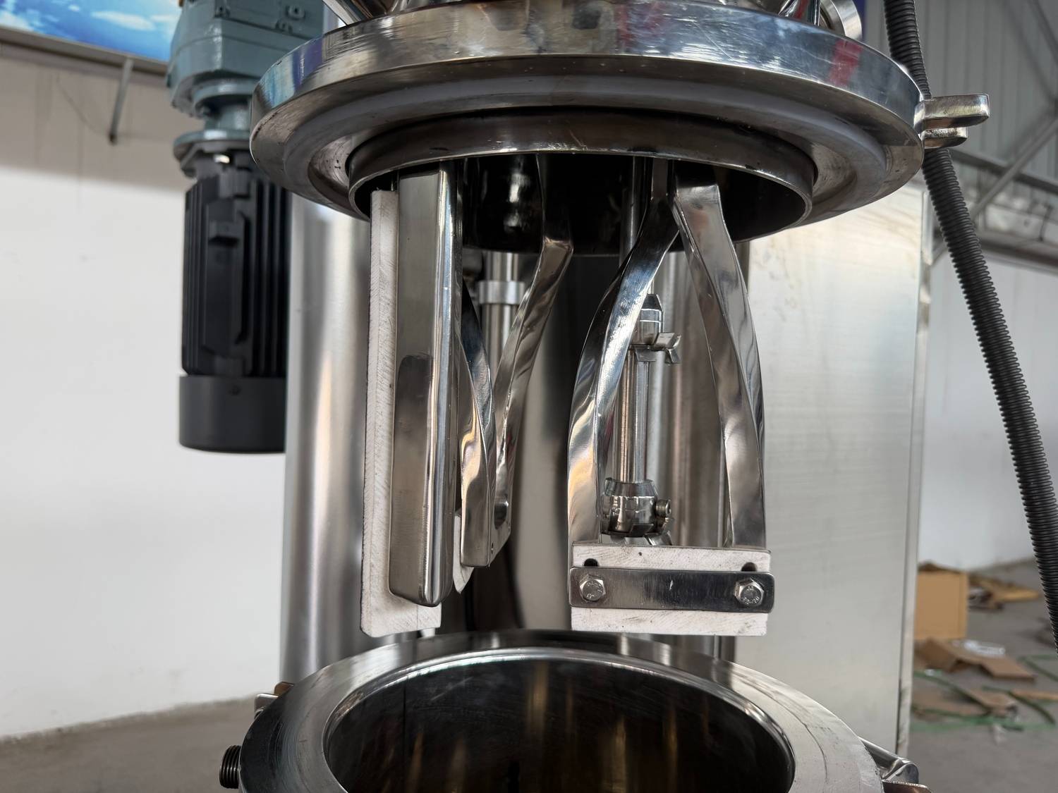 5L -Pharmaceutical- Vacuum -Planetary- Mixer (1).jpg