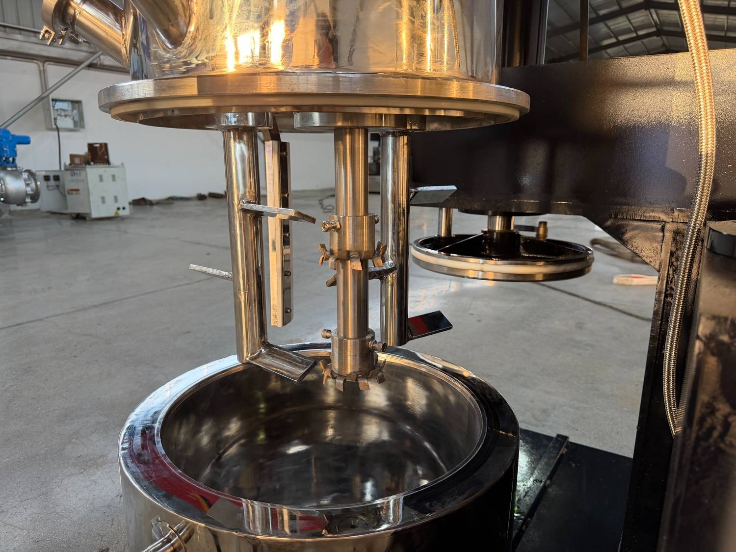 50L Explosion-Proof Vacuum Planetary Mixer (7)