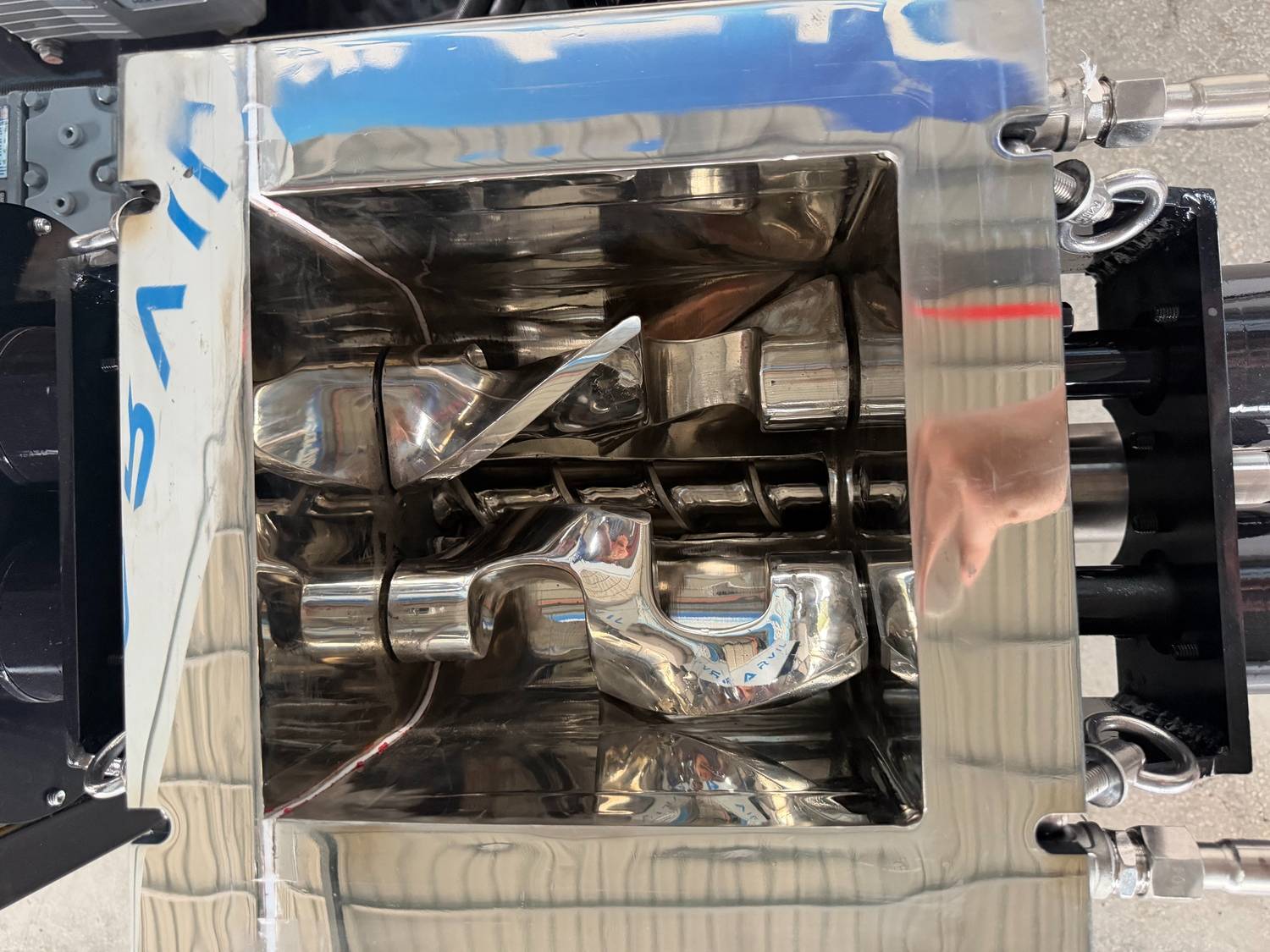Laboratory-Vacuum -Sigma- Mixer -with- Screw -Discharge (8)