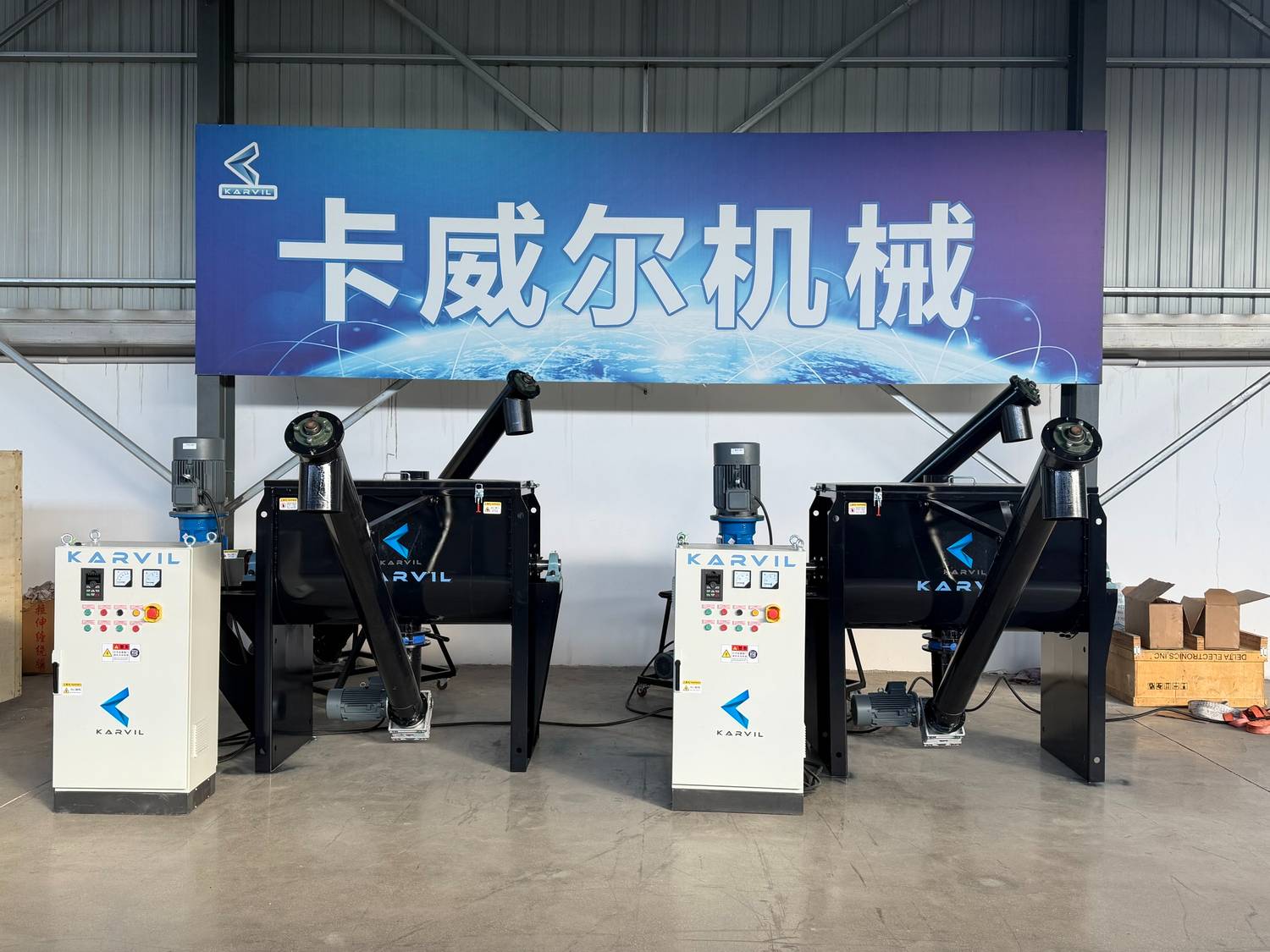 Carbon-Steel-Ribbon-Blender-with-Screw-Conveyors-